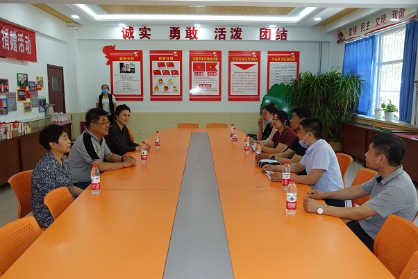 民盟市直支部组织捐赠活动 助推小学复学复课(图4)