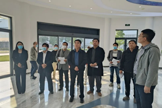 葛长青副主委带队就“加快氢能及燃料电池汽车产业发展”课题开展调研(图1)