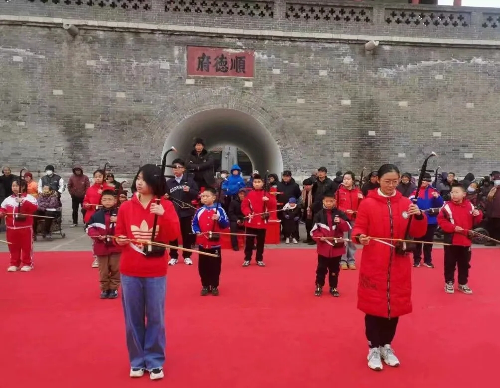 民盟邢台市委以“乐”为礼，喜庆春节(图1)