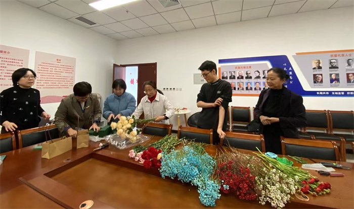 邯郸民盟基层组织积极开展三八妇女节活动(图1)