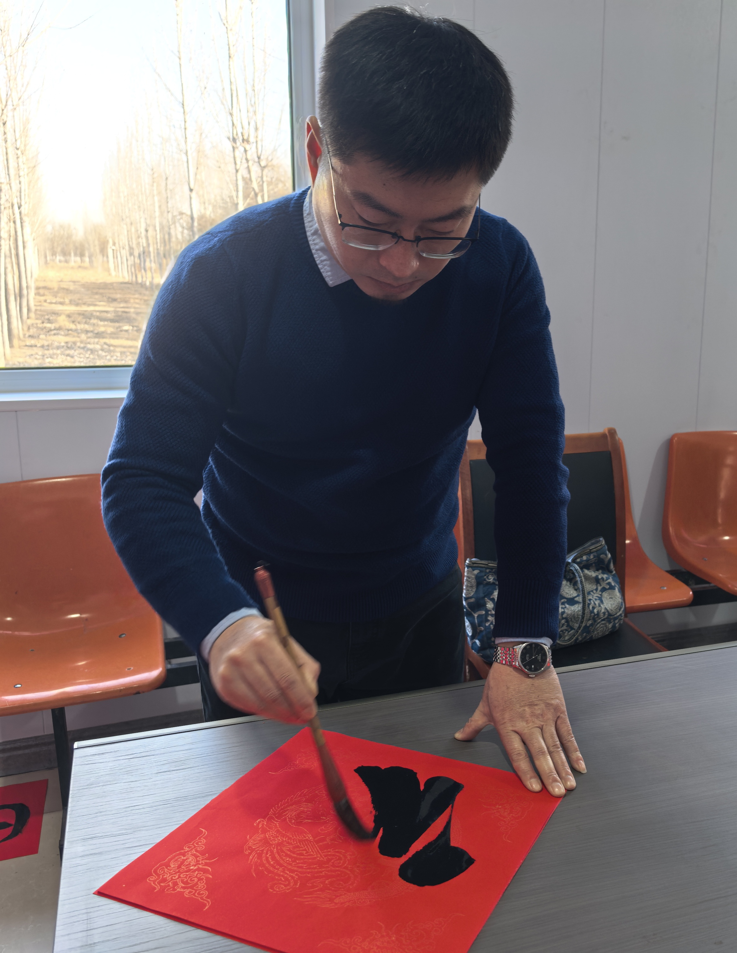 民盟沧州美术院到沧县开展“春联送福进万家”活动(图5)