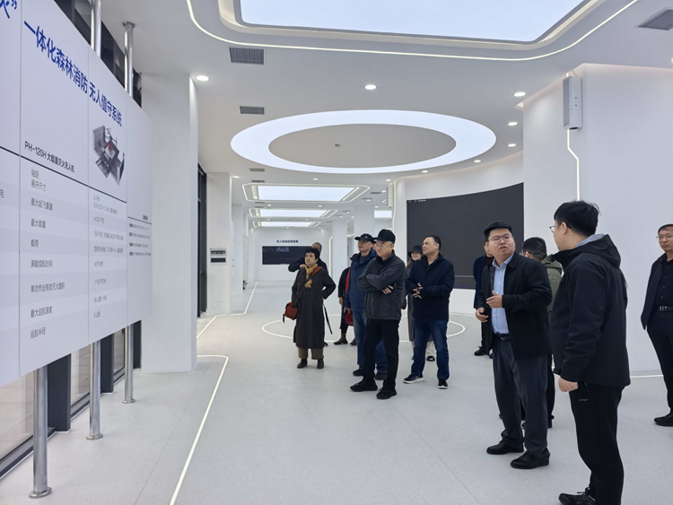 民盟河北省直文化二总支赴井陉县进行调研(图1) 民盟河北省直文化二总支赴井陉县进行调研(图1)