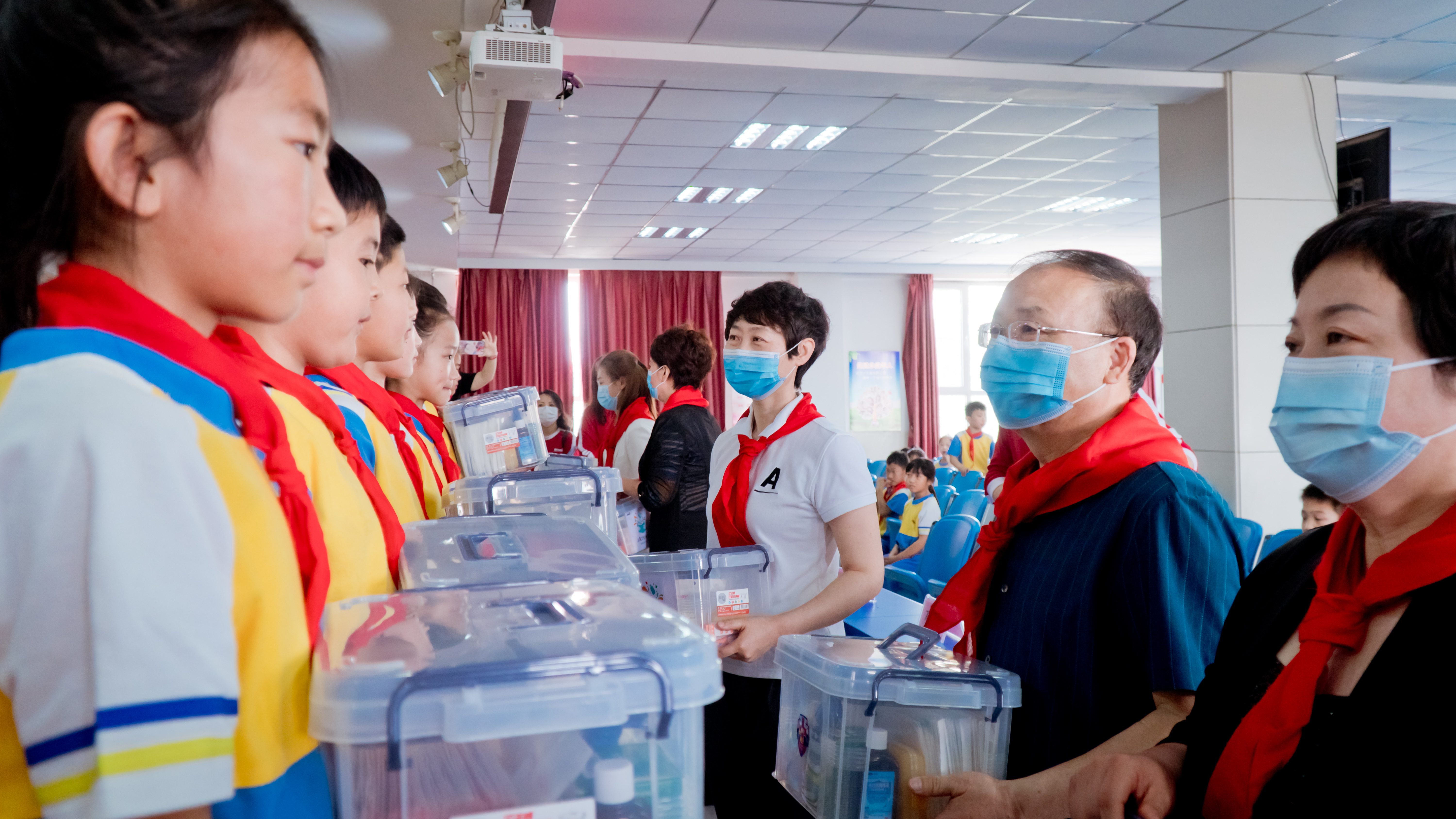 民盟沧州市委中心二支部举办“学党史·防疫情·共成长”公益进校园活动(图3)