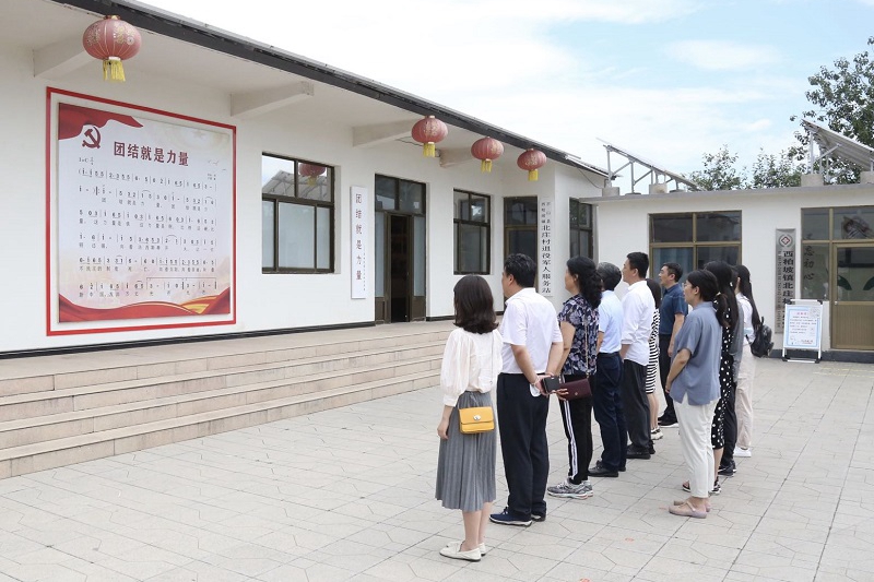 民盟中央副主席欧阳明高率队赴河北开展中共党史学习教育现场教学活动(图4) 民盟中央副主席欧阳明高率队赴河北开展中共党史学习教育现场教学活动(图4)